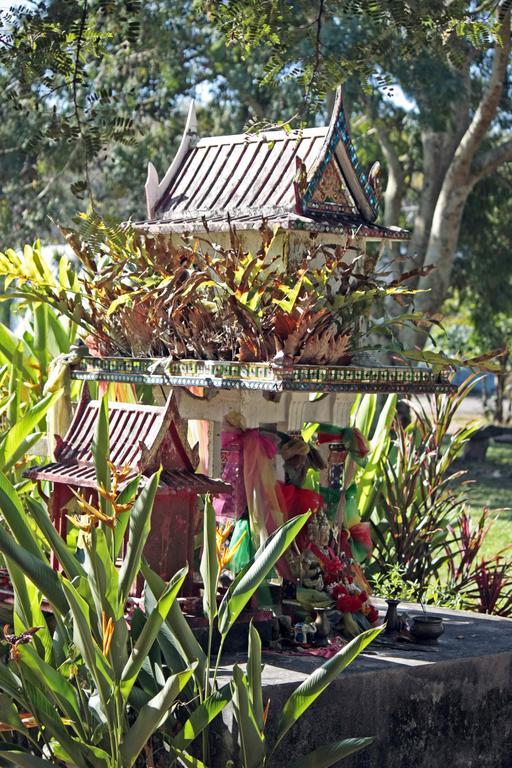 Baan Mae Ying Bungalows & Luxury Glamping Tents Thalang Exterior foto